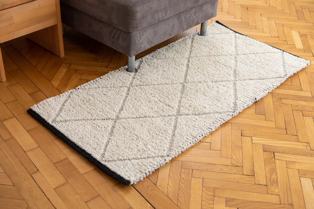 Schafwollteppich Madrid - 70% Schurwolle 30% Leinen