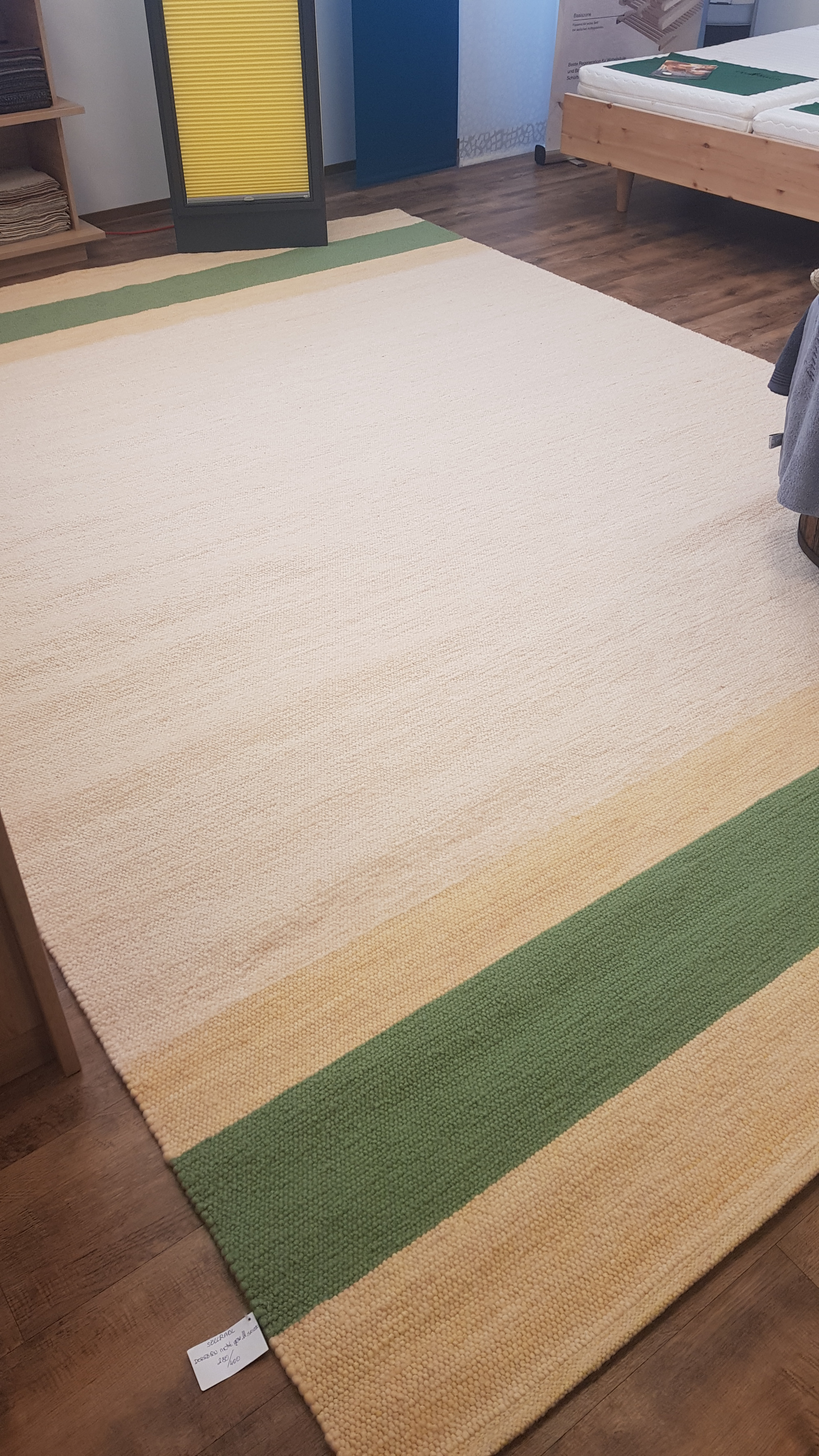 SCHNÄPPCHEN Dornbirn, 70x140 cm, beige gestreift, nicht gewalkt, Einzelstück