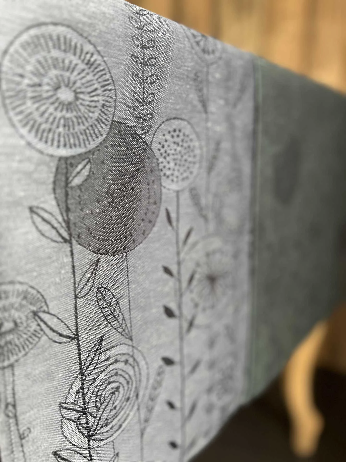 Halbleinen Gläsertuch Flowers Black, 45x73 cm