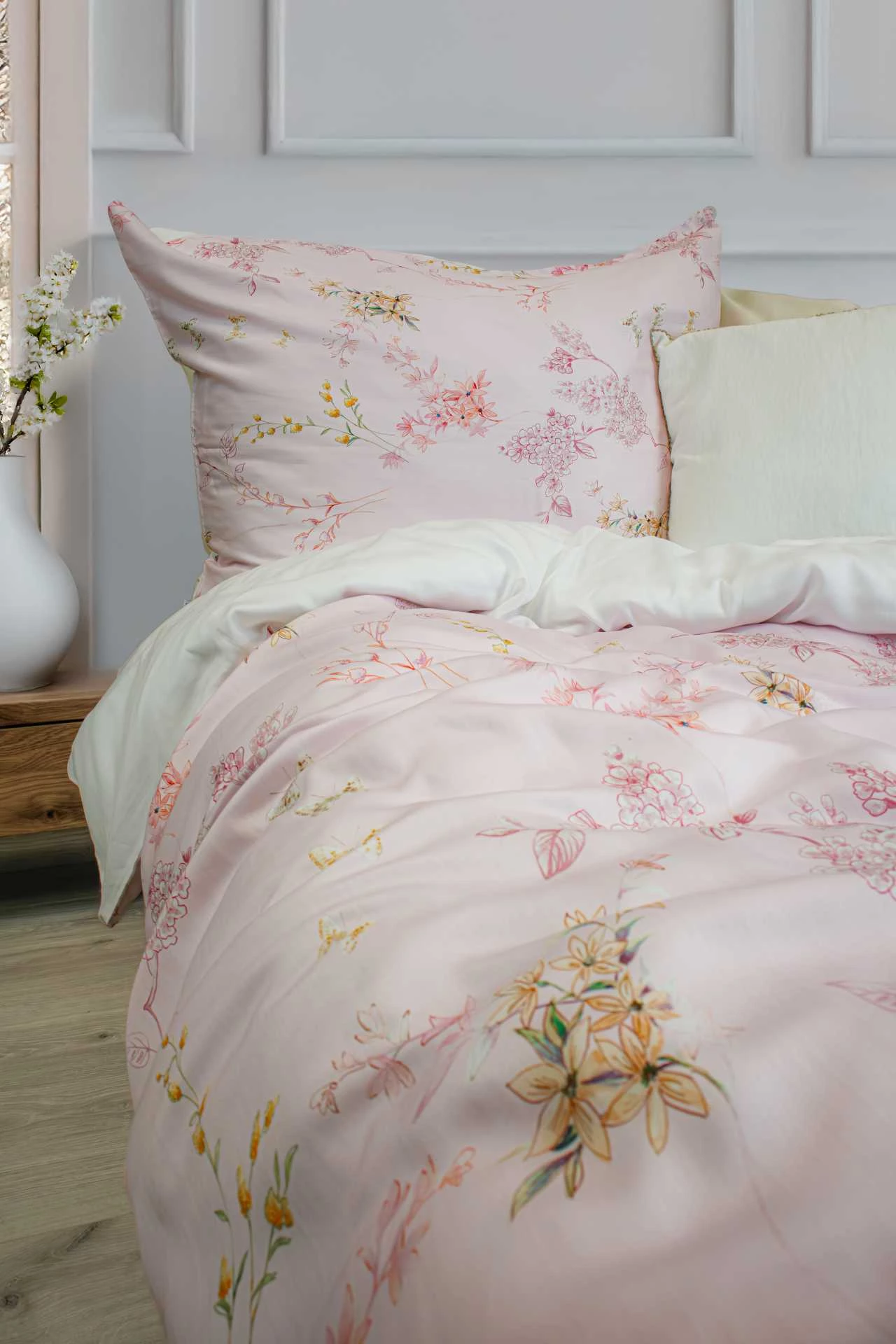 Luxury Wende- Bettwäsche "filigrane Blüten"